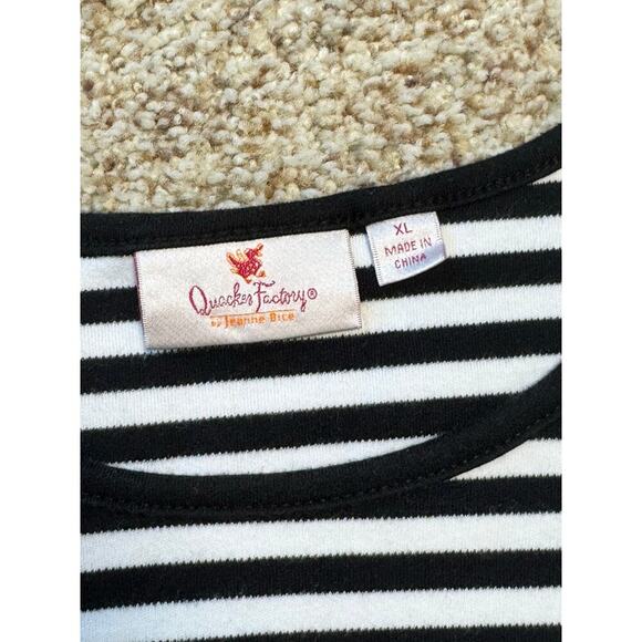 Quacker Factory Sparkly Hibiscus shirt, size Women's XL - Picture 7 of 10